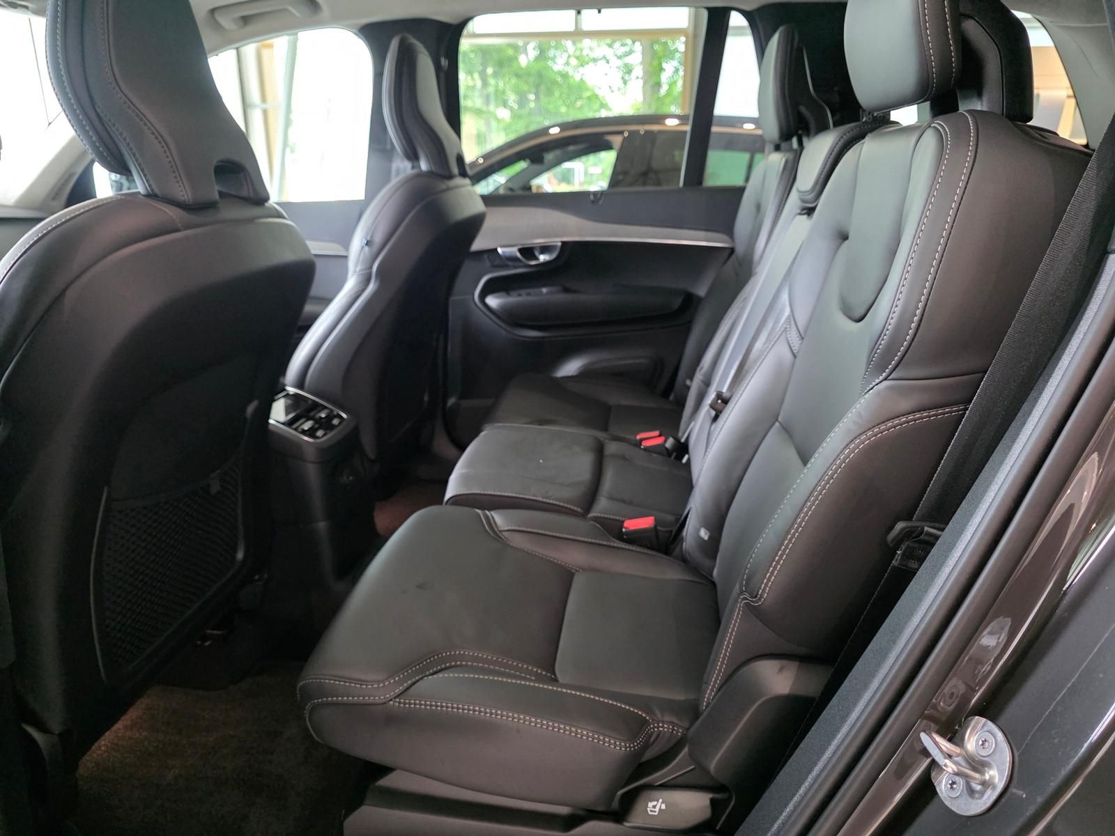 Volvo XC90 Ultra Dark Recharge Plug-In Hybrid AWD foto 13