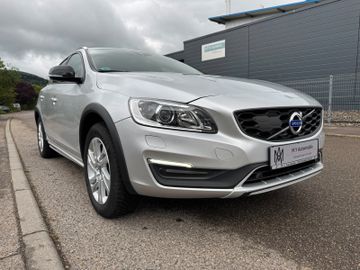 Volvo V60 Cross Country - 3