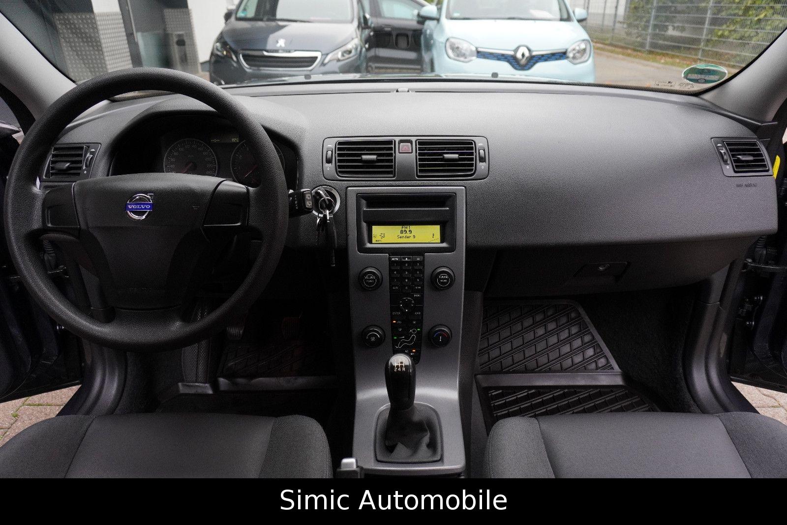 Volvo V50 2005 — photo 11