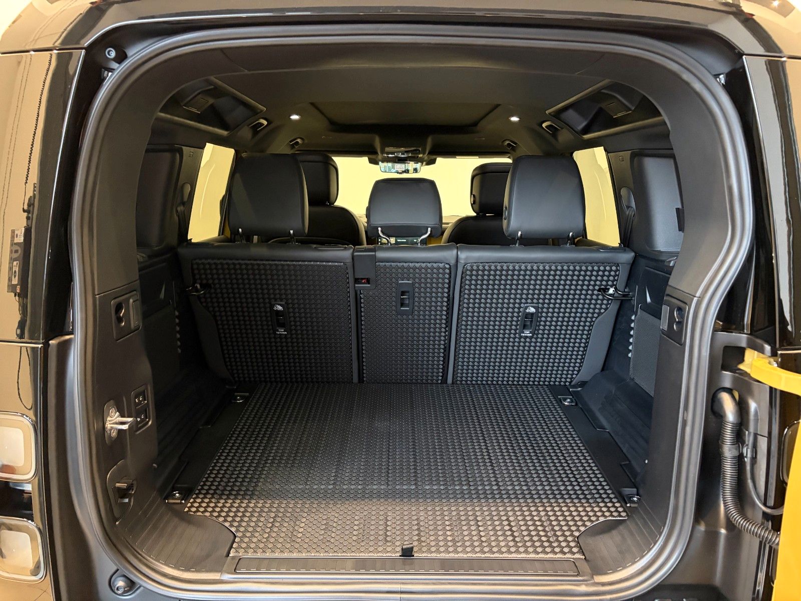 Land Rover Defender - Bild 10