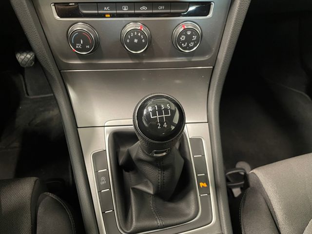 Golf VII Trendline 1.2 TSI PDC TEMPO