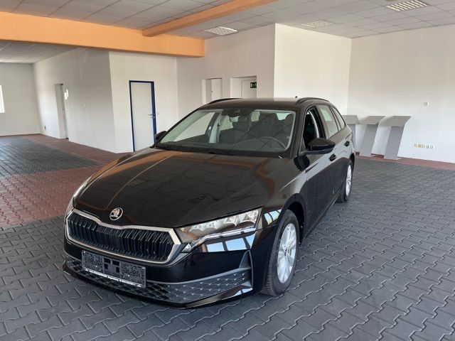 Skoda Octavia — hlavná fotografia