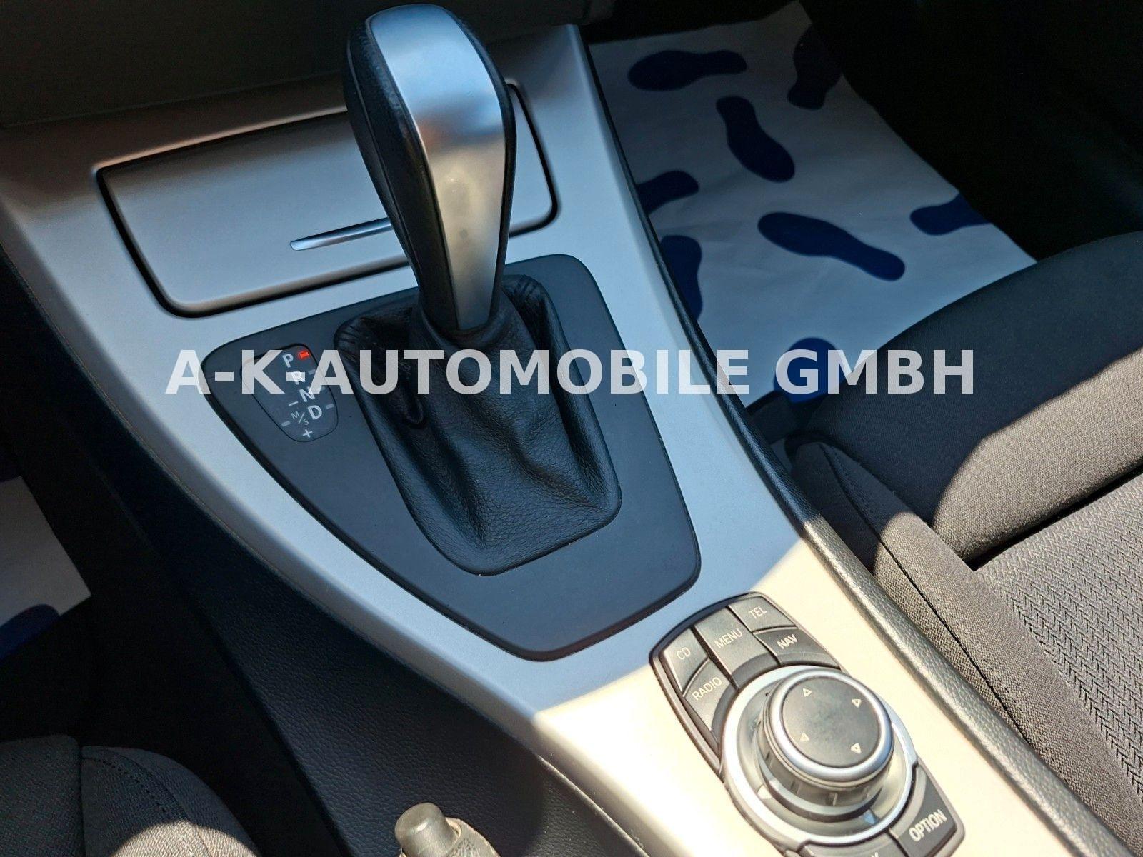 BMW 320 2012 — photo 15