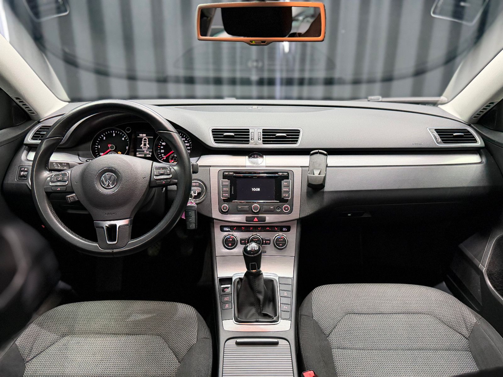 Fahrzeugabbildung Volkswagen Passat Lim. 2.0 TDI Comfortline|PDC|NAVI|AHK