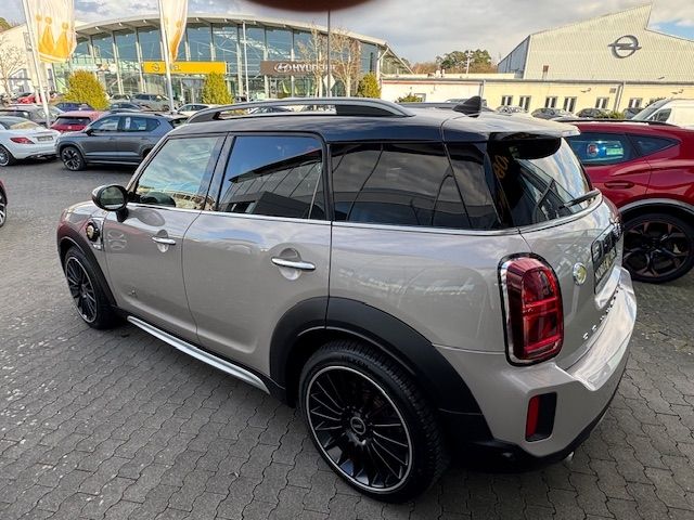 Fahrzeugabbildung MINI Countryman Cooper SE PHEV Classic Trim All4 PANO