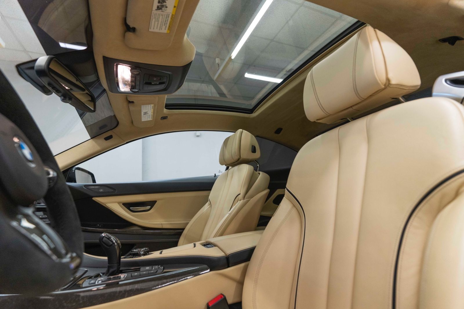 Fahrzeugabbildung BMW 650i xDrive Coupé INDIVIDUAL H&K LED KAM TOTW