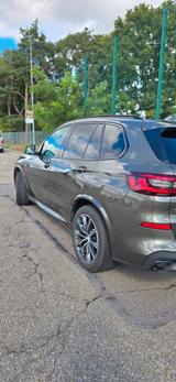 BMW X 5 xDrive30d M-Sport Navi AHK  - BMW X5: Grün