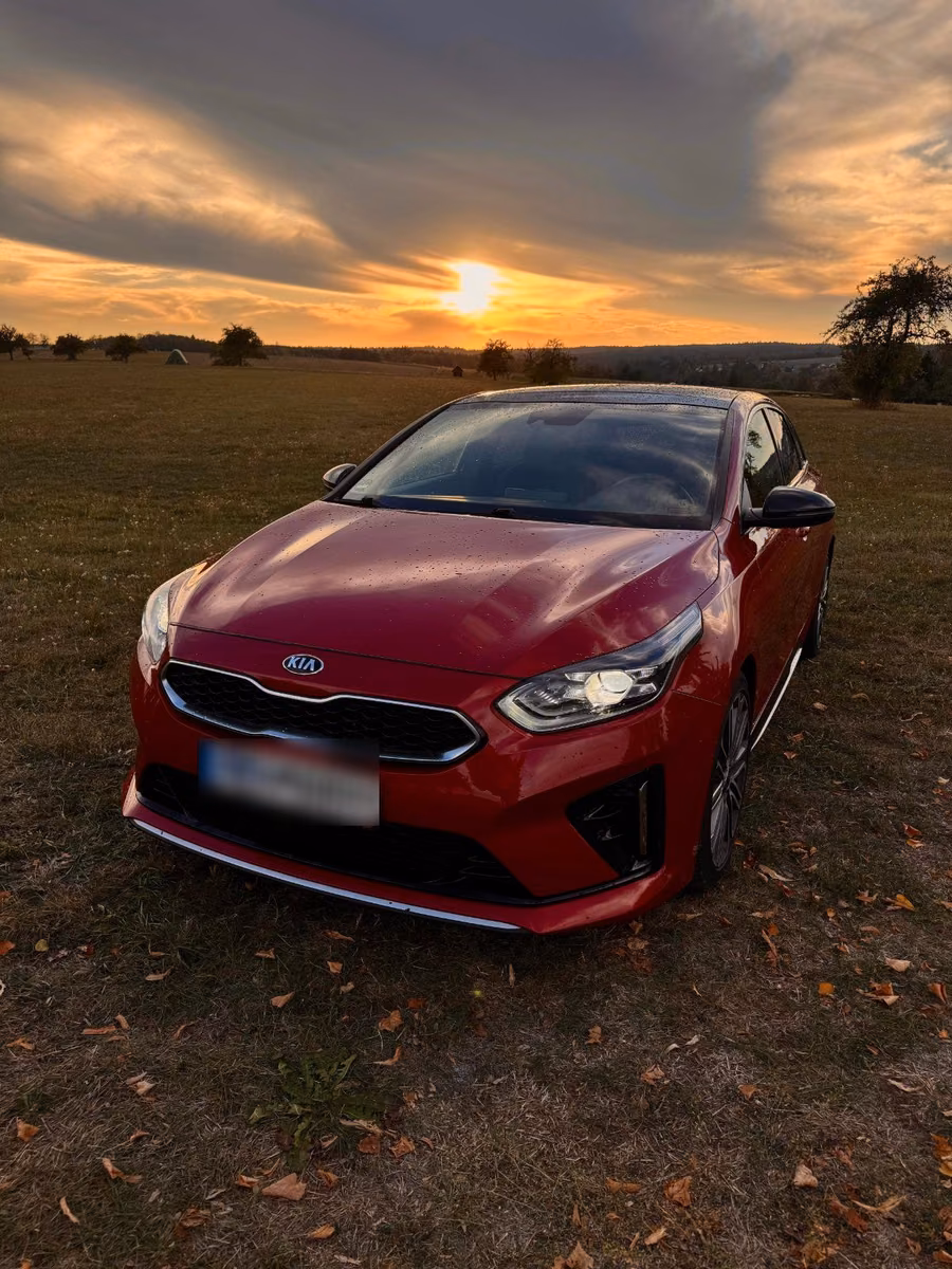 Kia pro cee'd / ProCeed