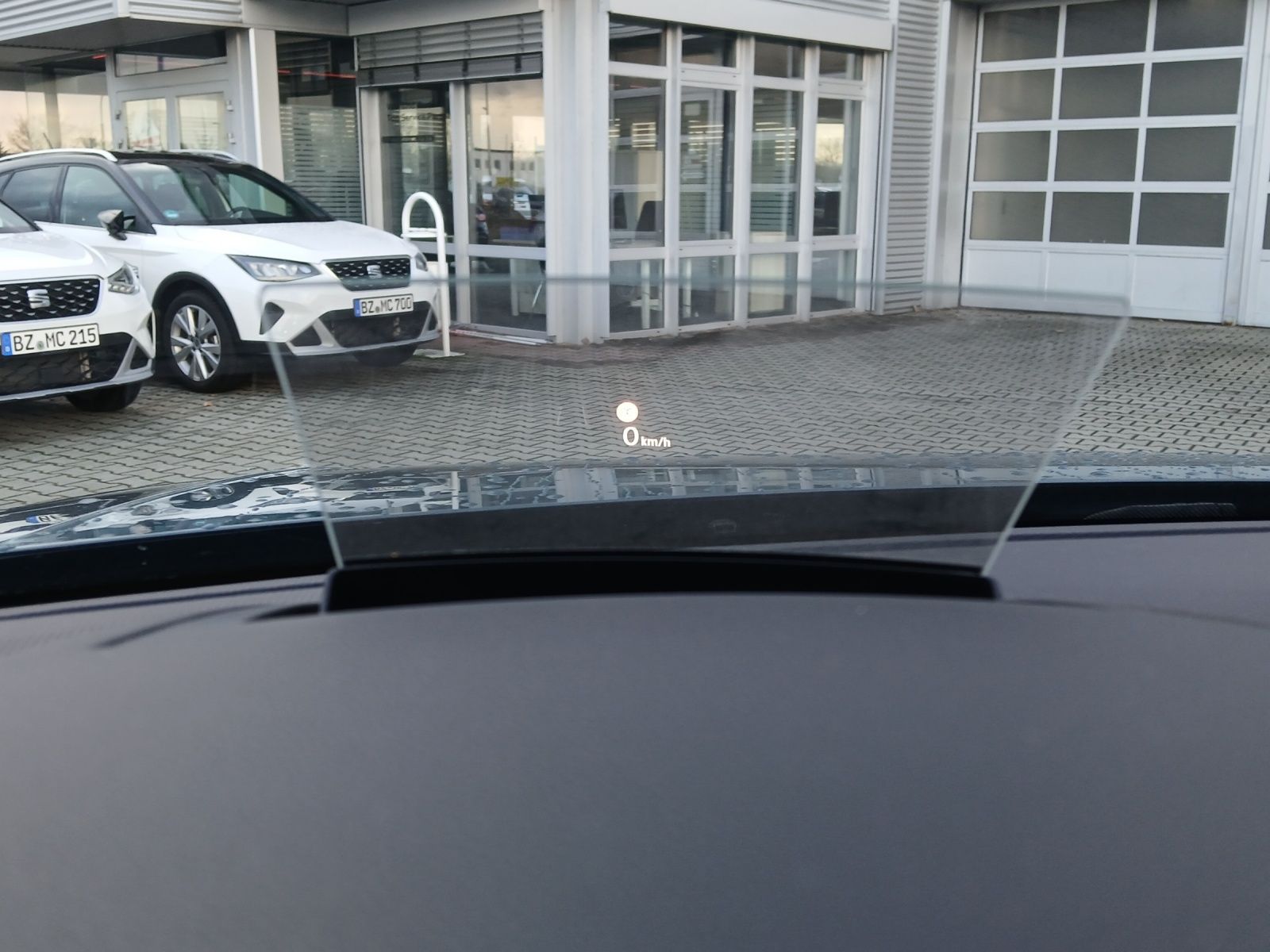 Fahrzeugabbildung Volkswagen Tiguan Allspace TDI Life DSG LED AHK Navi  ACC S