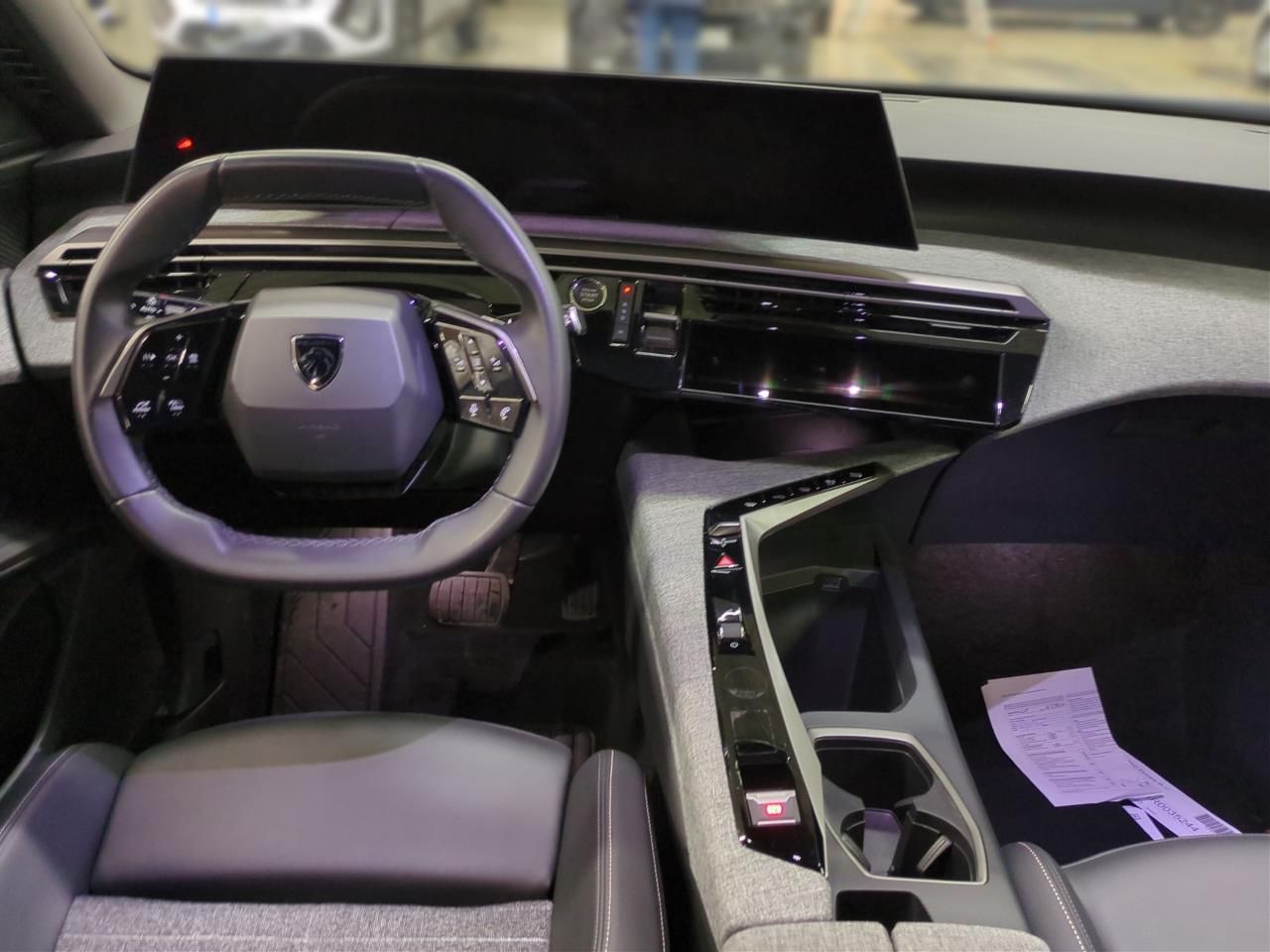 Fahrzeugabbildung Peugeot 5008 Allure MHEV 145 e-DSC+Navi+Sitzhzg.+Keyless