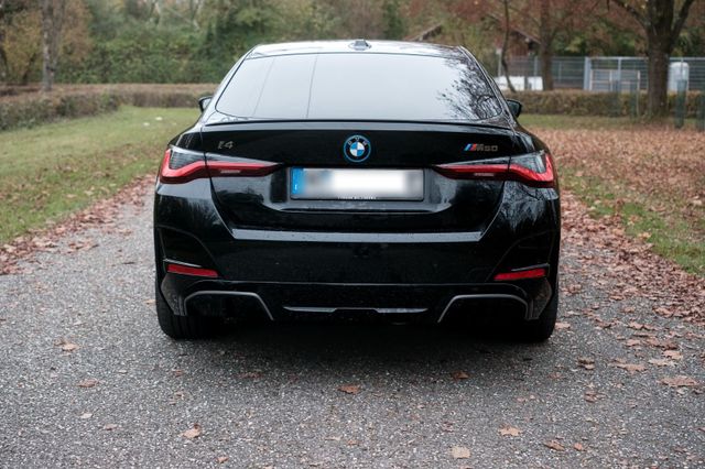 BMW i4 M50 schwarz AHK/Piano/Drive-Prof/HK...