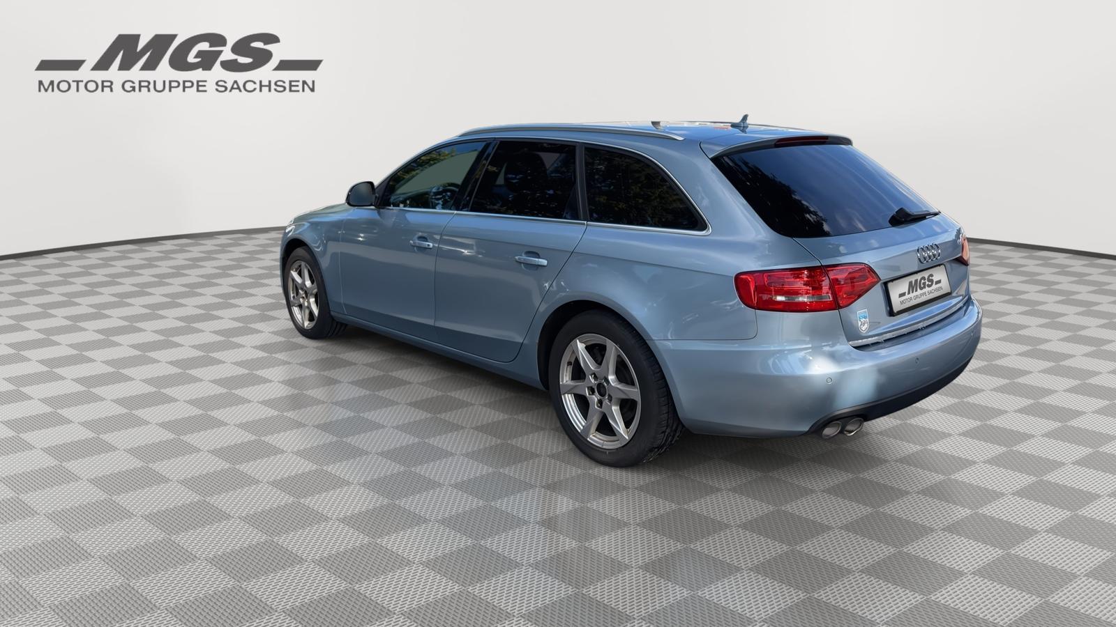 Audi A4 2008 — photo 12
