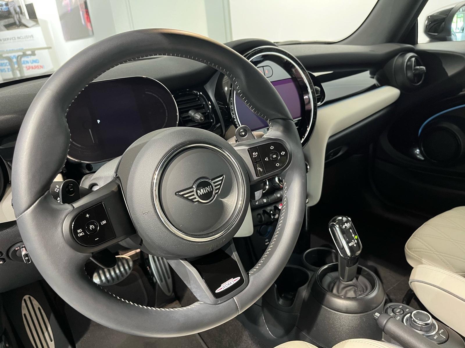MINI Cooper S JCWTrim/DAB/Navi/RFK