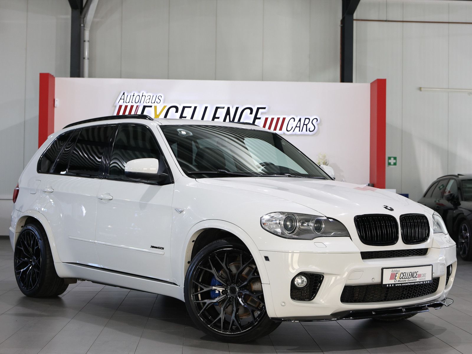 BMW X5 M xDrive50i WHITE M-SPORTPAKET
