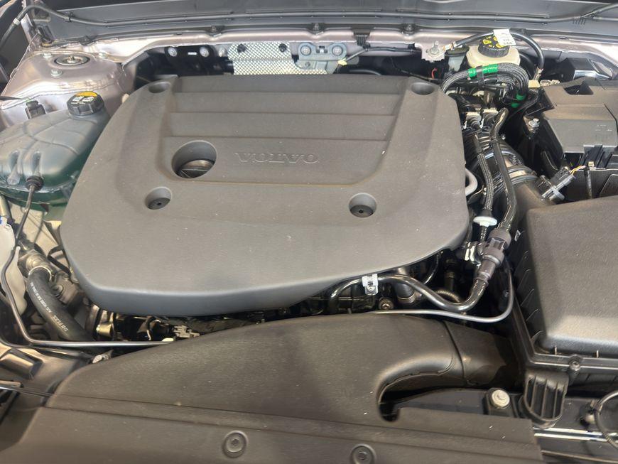 Volvo XC40 B3 B DKG Plus Dark 120 kW, 5-türig