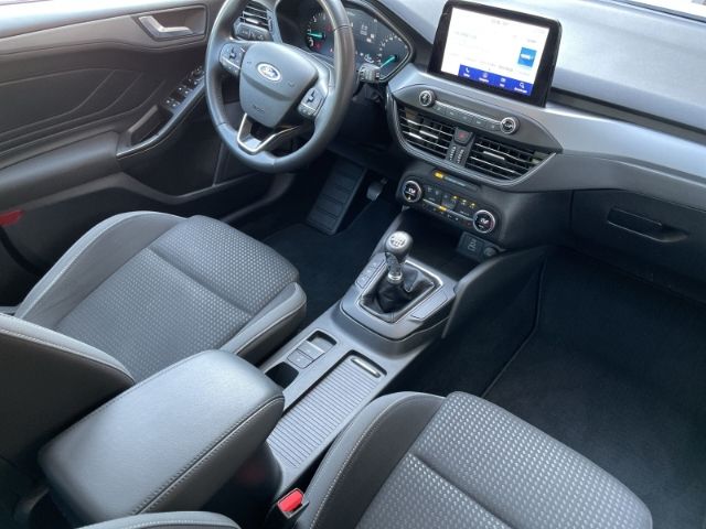 Fahrzeugabbildung Ford Focus 1.5 EcoBlue Cool & Connect AHK, Navi, Sitz