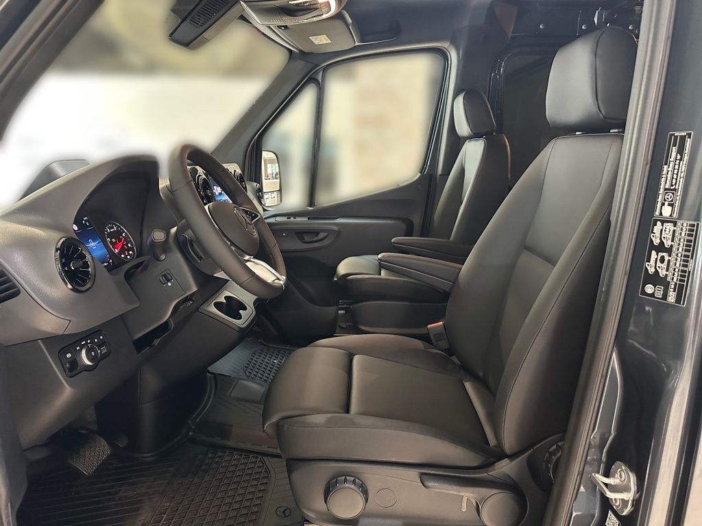 Fahrzeugabbildung Mercedes-Benz Sprinter 319 CDI Kasten PRO Standard 360 AUT LED