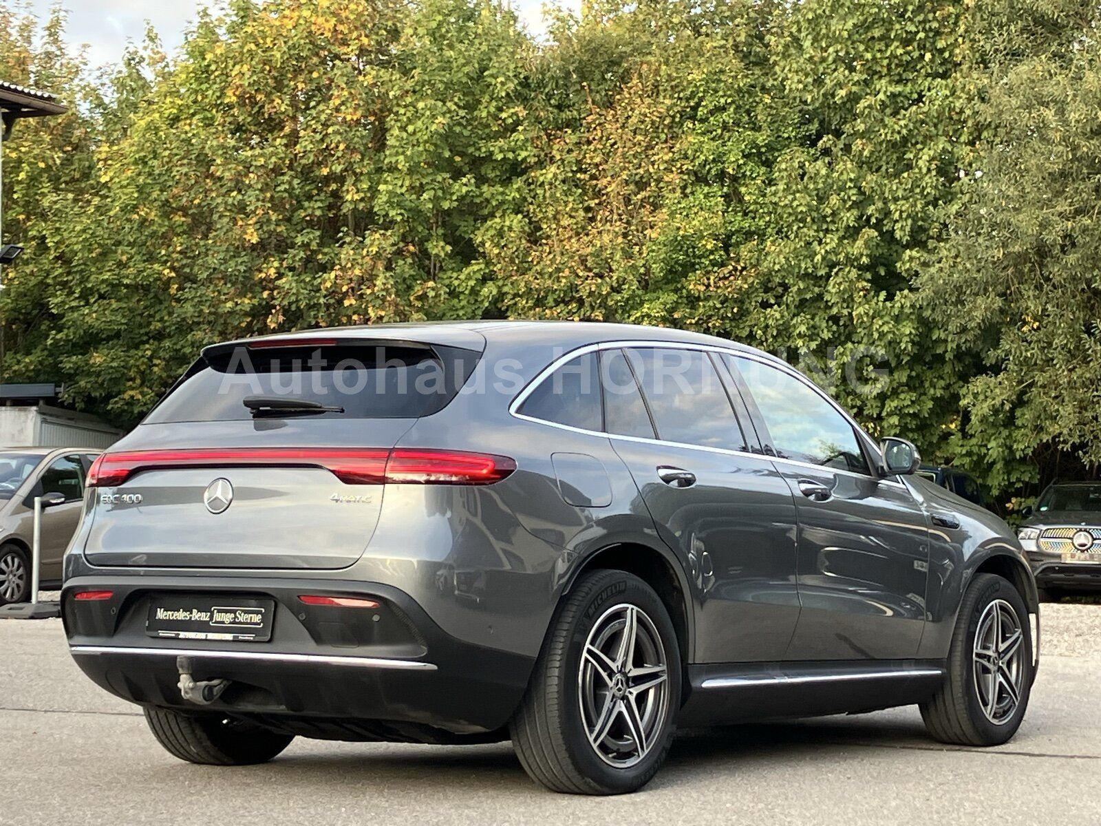 Mercedes-Benz EQC 400 4x4 AMG DISTR MEMORY SHD 360° LED SOUND imagem 3
