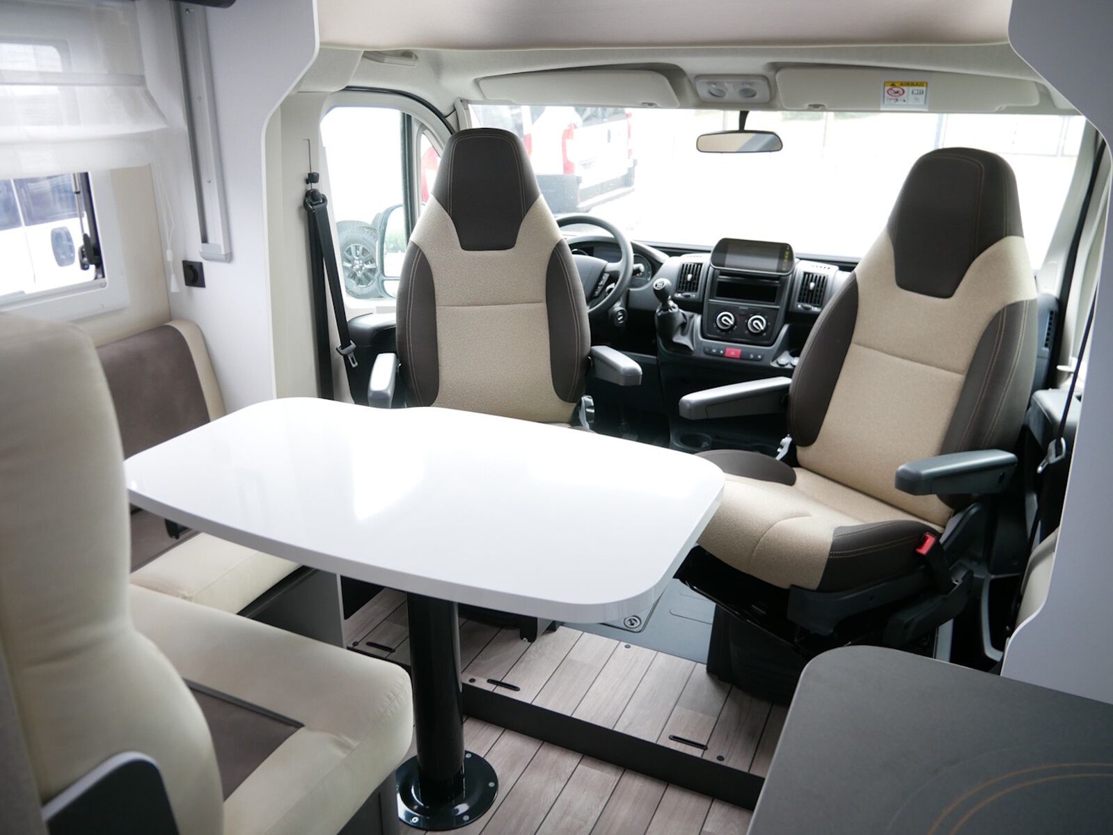 Fahrzeugabbildung Forster T FT599HB 10380,- EUR Sondernachlass