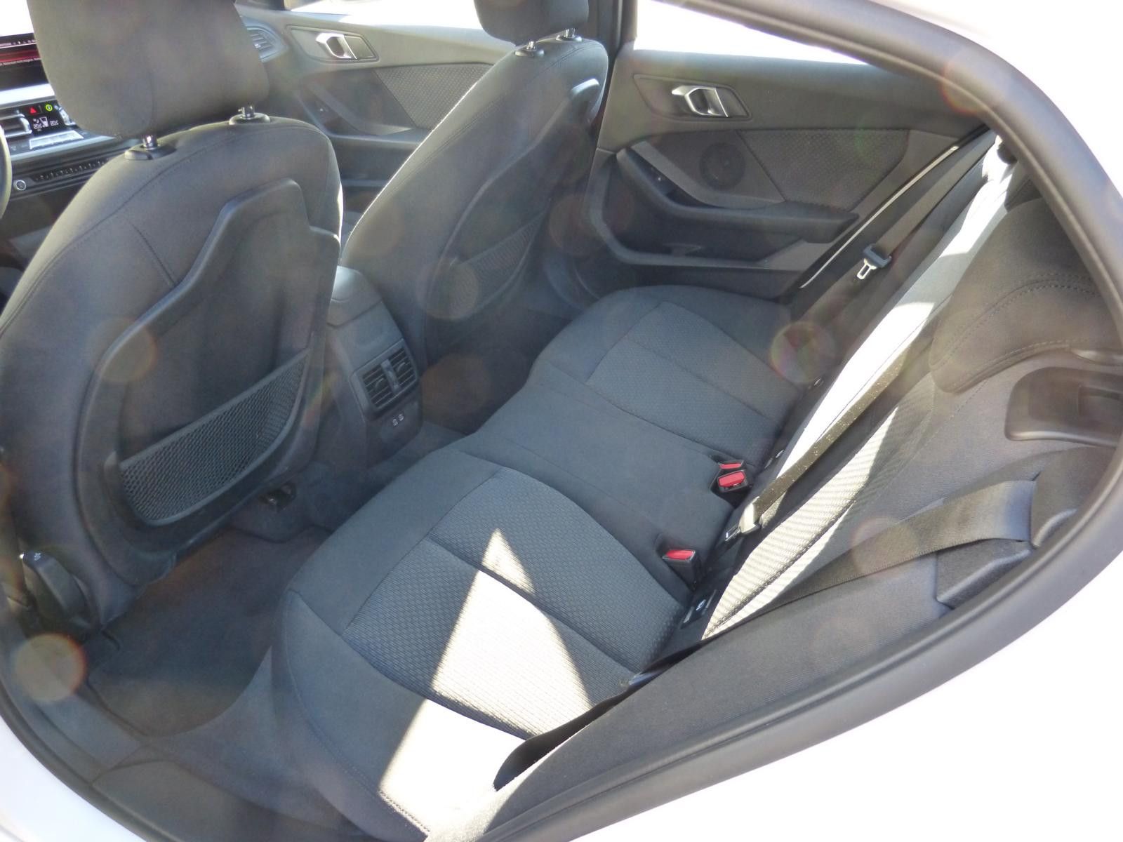 BMW 118i Advantage, Navi,LED,SHZ,Abstandsregelung foto 7