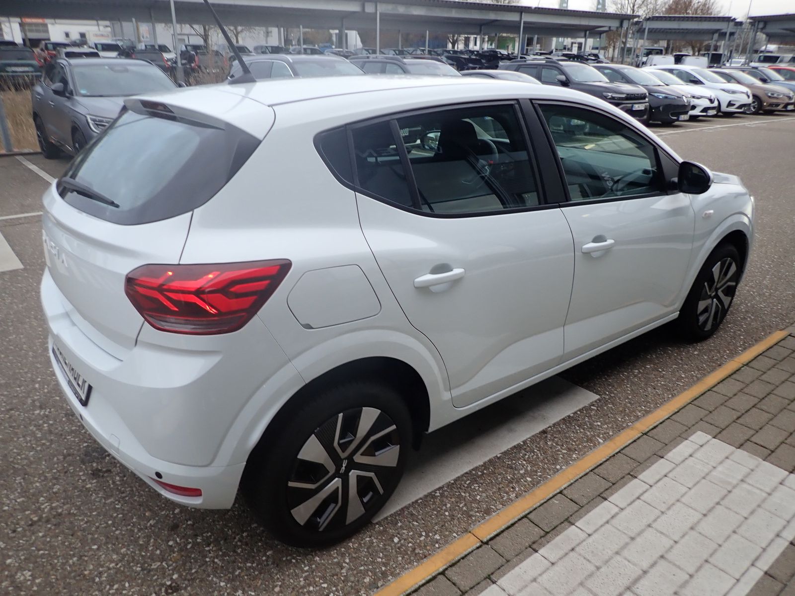 Fahrzeugabbildung Dacia Sandero III Expression TCe 90, GJR,PDC