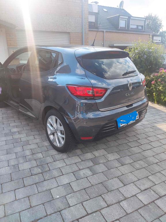 Image of Renault Clio