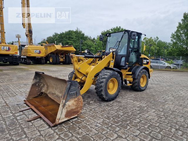 CAT 908M