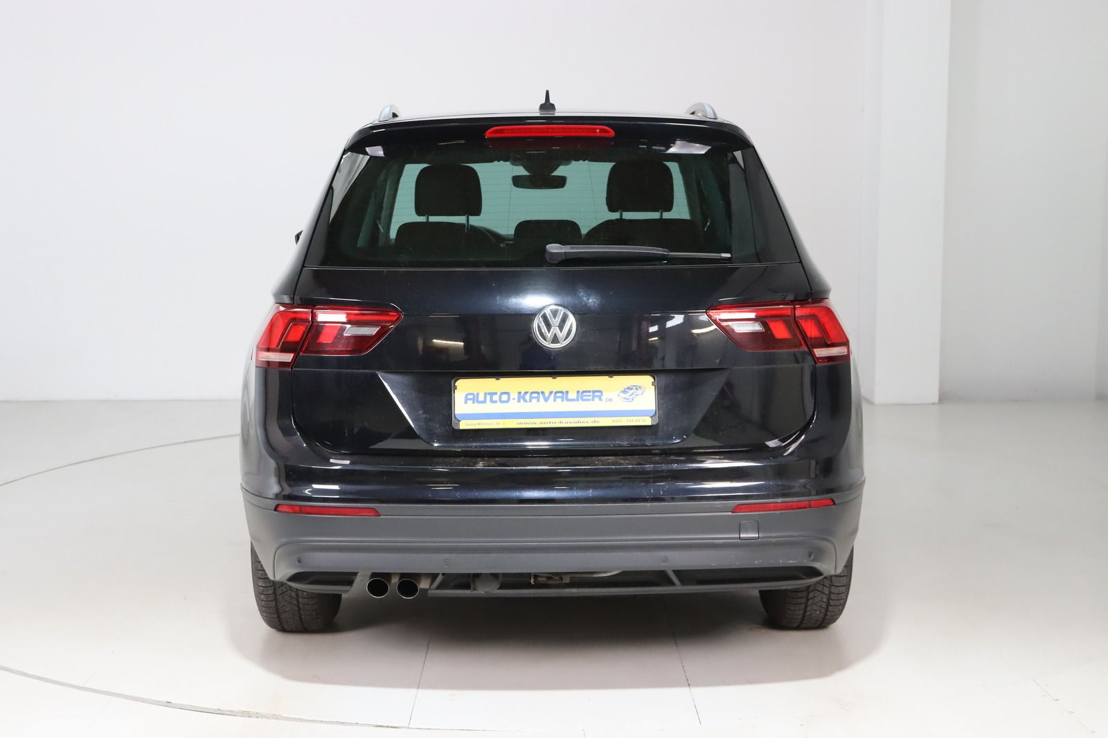Fahrzeugabbildung Volkswagen Tiguan 4Motion 1. Hand  *Sitzhzg. * LED