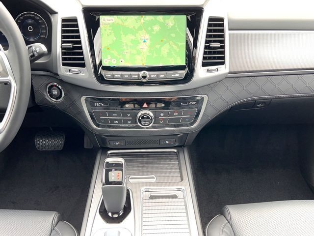 Fahrzeugabbildung Ssangyong Rexton Sapphire 2.2 D 8AT 4WD Elegance 5-Seat