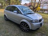 Audi A2 Vollaluminium. - gebrauchte Audi A4 aus dem Jahr 2001