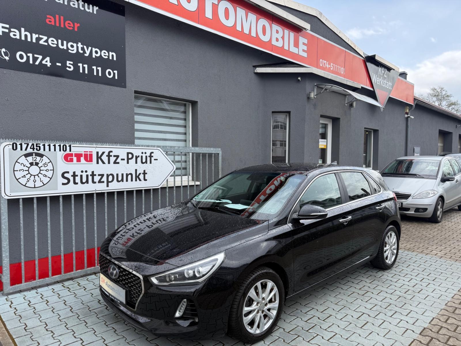 Hyundai i30 Intro, LED,Kamera  Blder folgen...