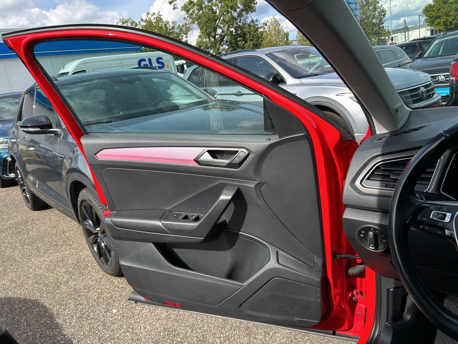 Volkswagen T-Roc 1.5 TSI DSG Style ACC BEATS LED LEDER NAVI