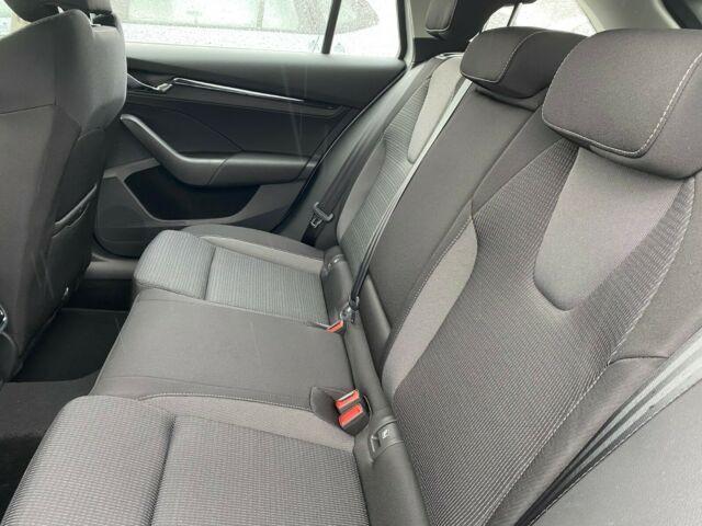 Skoda Octavia 1,5 eTSI DSG Selection ACC Winter Kam