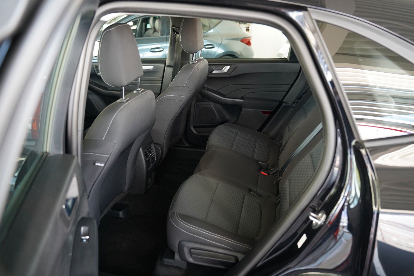 Fahrzeugabbildung Ford Kuga PHEV C&C Winter-Paket*Allwetter*Navi*Assist