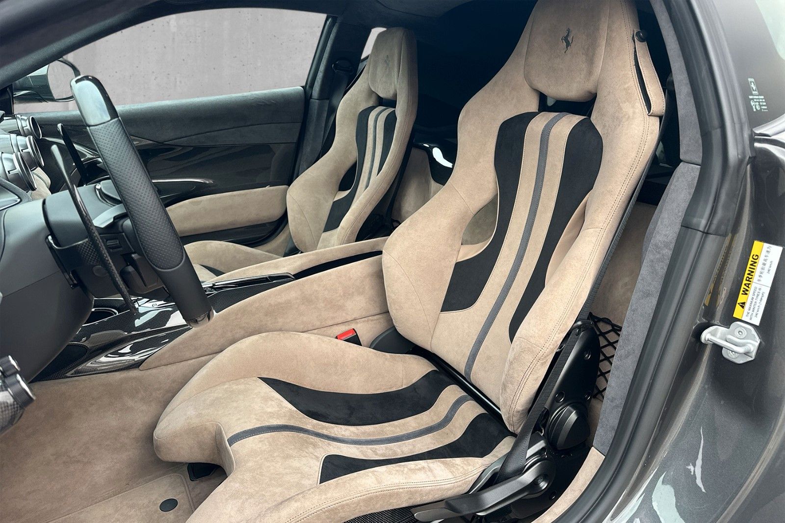 Fahrzeugabbildung Ferrari 812 Competizione*1 owner*painted stripe