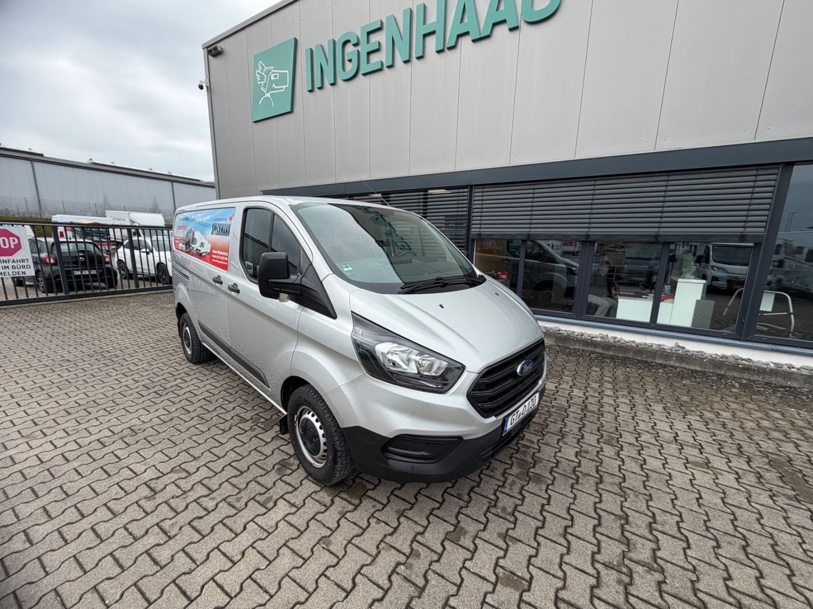 Fahrzeugabbildung Ford Transit Custom AHK 2,5 to