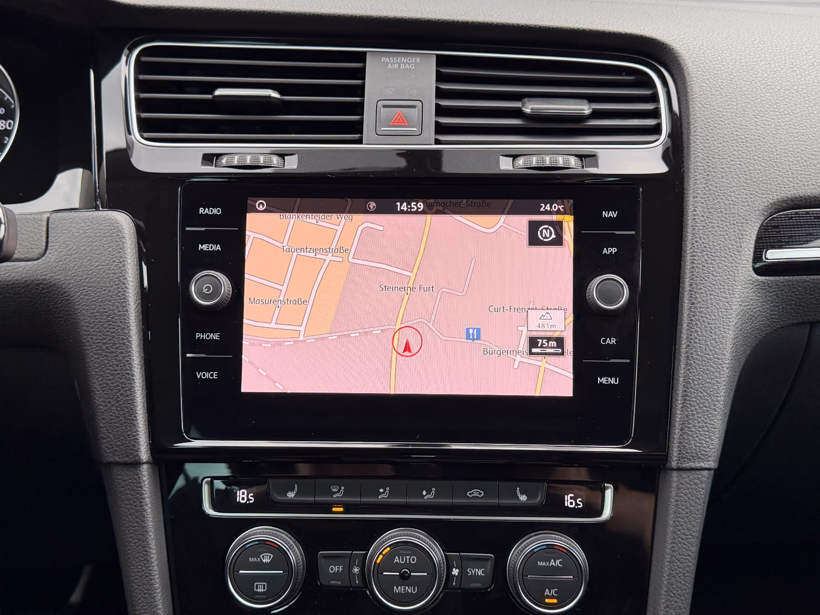 Volkswagen Golf Var. Highline*DSG*ErgoActive*LED*Navi*ACC*