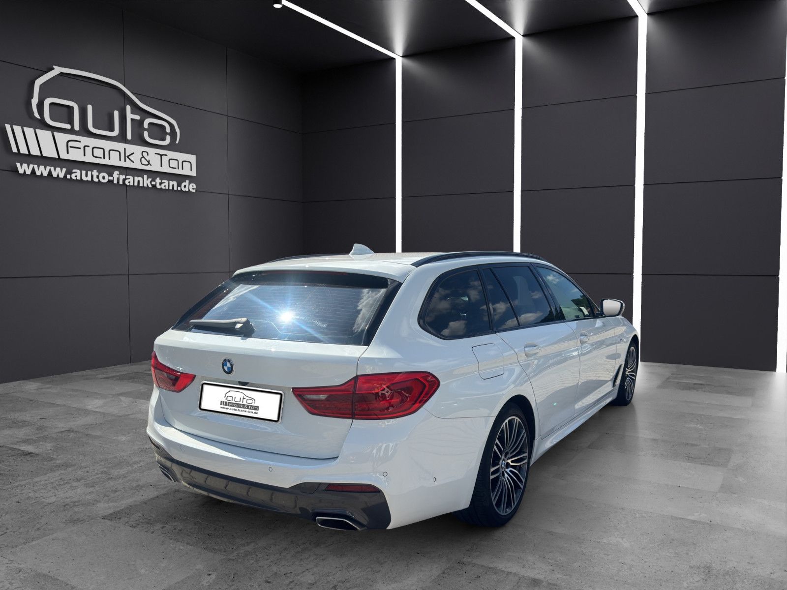 Fahrzeugabbildung BMW 540 d Touring xDrive MSport/2.Hand/Pano/H&K/