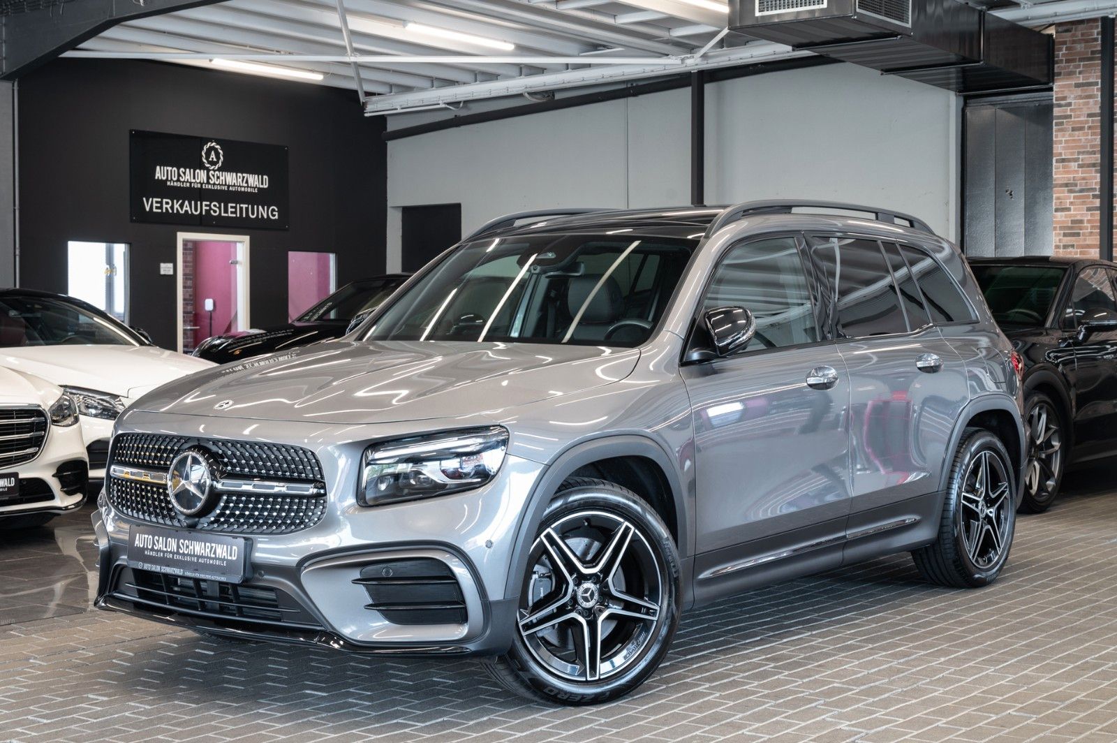 Mercedes-Benz GLB250 4M AMG-LINE NIGHT PANO AHK 360° MEMORY