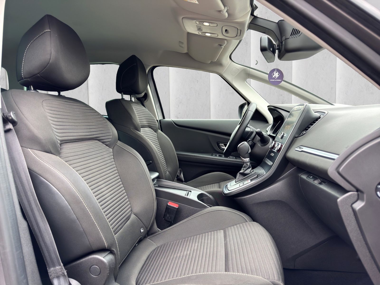 Fahrzeugabbildung Renault Grand Scenic *7-Sitzer*Navi*Kamera*PDC*Keyless**