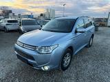 Mitsubishi *Outlander*PHEV*4WD*Hybrid*Kamera*Navi*VOLL* - Mitsubishi Outlander Gebrauchtwagen in München