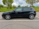 Alfa Romeo 147 TI-Sport/KLIMA/SCHECKHEFT/CARPLAY/MFL - Alfa Romeo 147 aus 2009
