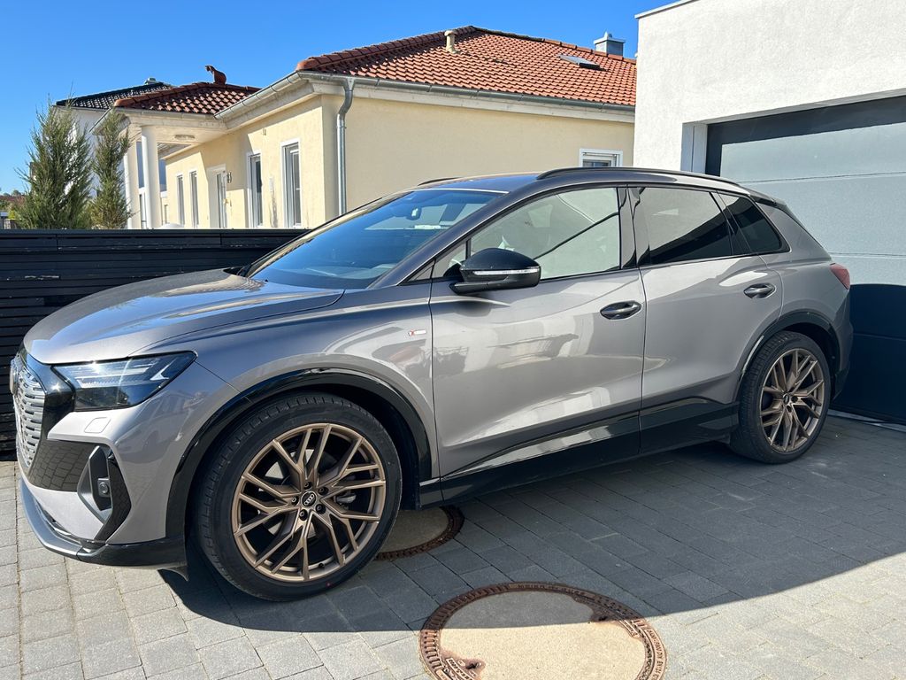 Image of Audi Q4 e-tron