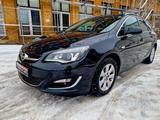 Opel Astra J Sports Tourer Exklusiv*2.Hand*Tüv Neu* - Opel Astra Gebrauchtwagen in Leipzig