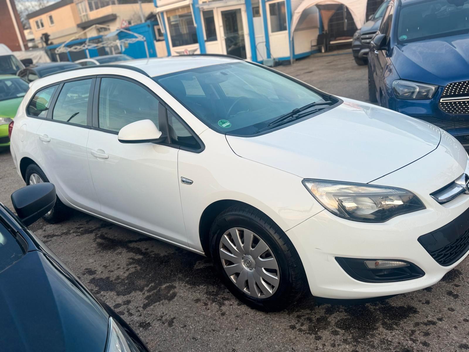 Opel Astra J Sports Tourer Selection