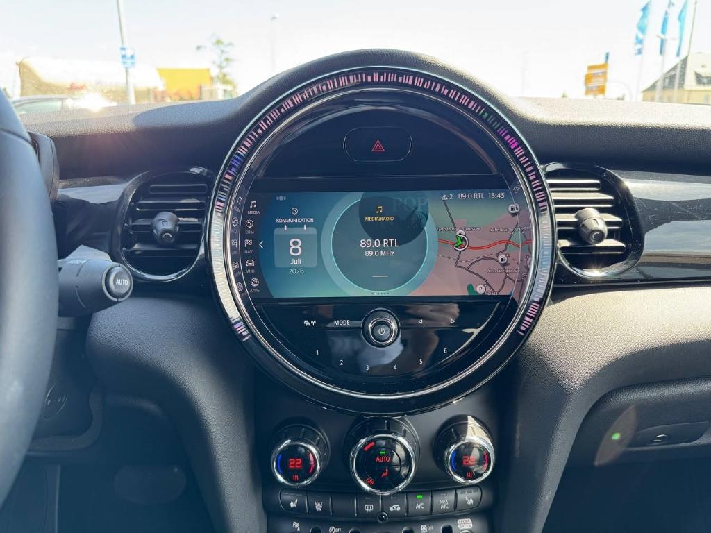 MINI Cooper S Cabrio Classic Trim 18'' Navi LED SHZ P