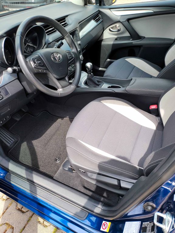 Image of Toyota Avensis