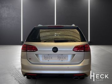 Volkswagen Golf - 6