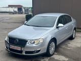 Volkswagen Passat Lim. Comfortline Lim. 1,4TSI 90KW *Klima* - Volkswagen Passat: 1.9