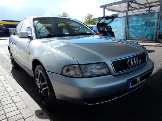 Audi A4 1.8 Limousine